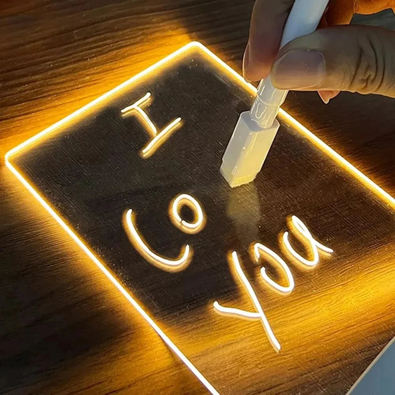 לוח הודעות אקרילי זוהר עם תאורת LED מחיק, חיבור USB ולוח שנה – מתאים לשולחן עבודה וחדר שינה